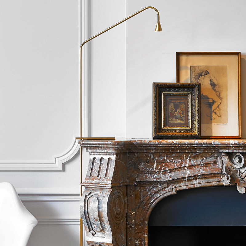 Trizo21 Austere Tischleuchte Brass